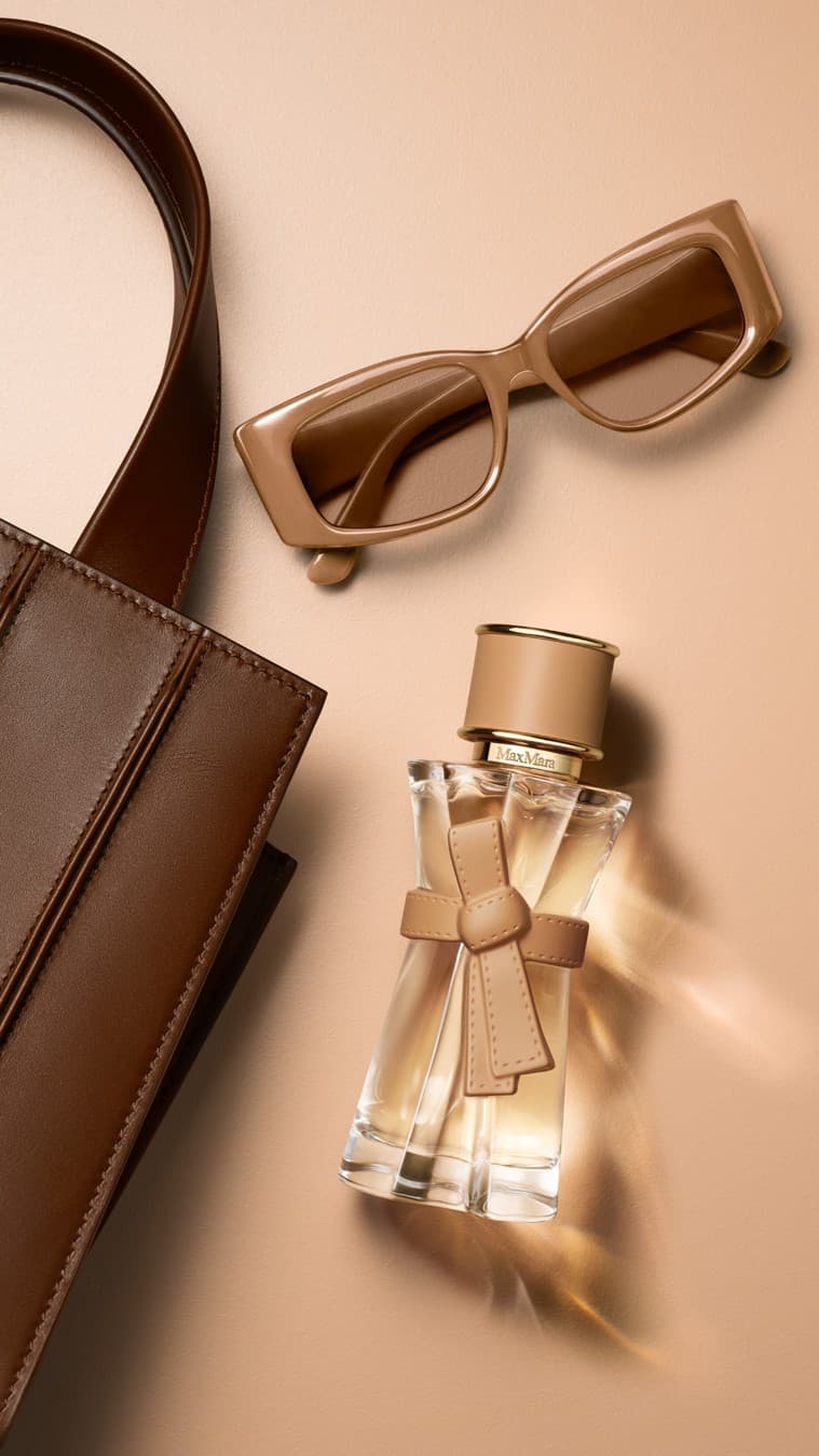 Max Mara · Flatlay ad
