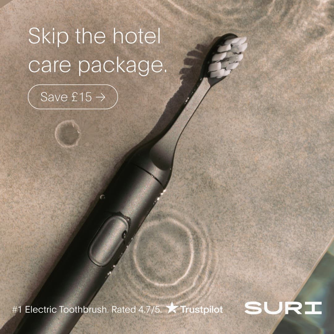 SURI / discoversuri · Flatlay ad