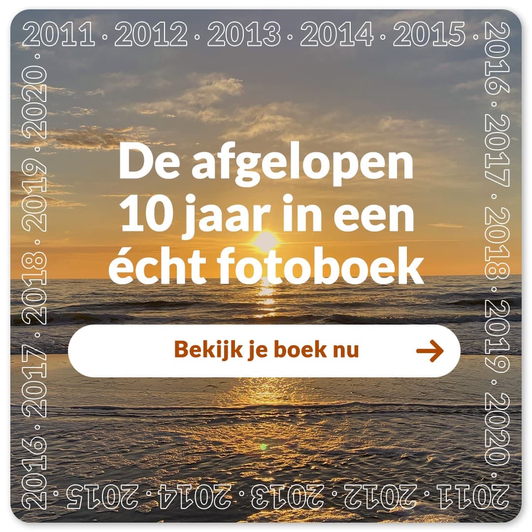 PastBook · Product Image ad