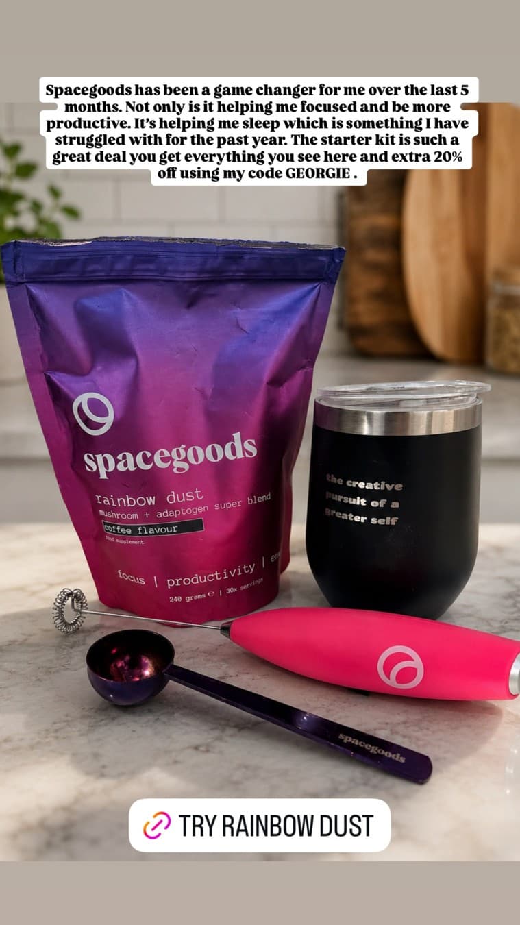 Spacegoods · UGC Overlay ad