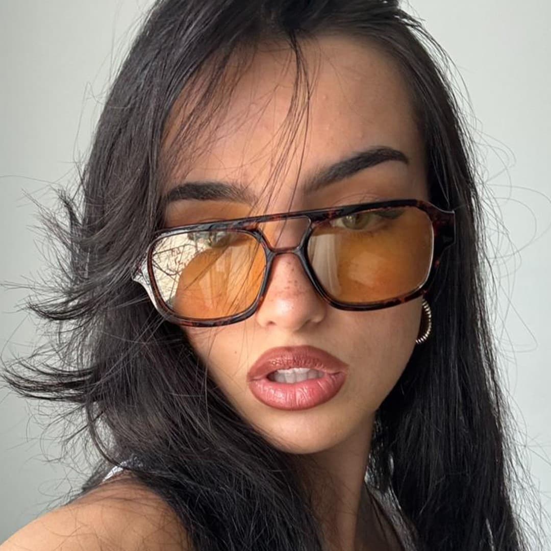 Meller · UGC Selfie ad